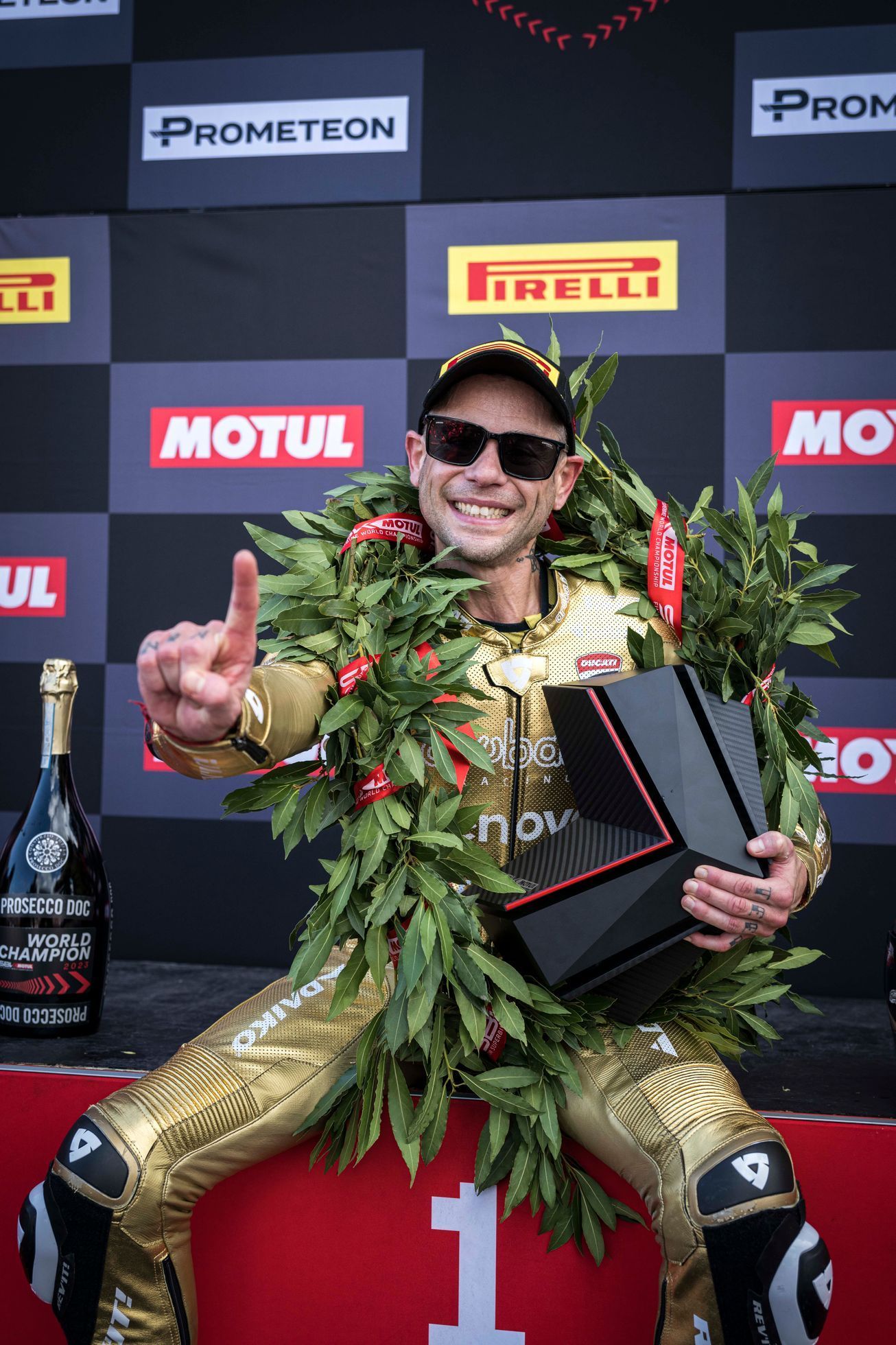 Alvaro Bautista (Ducati) slaví titul mistra svět superbiků 2023