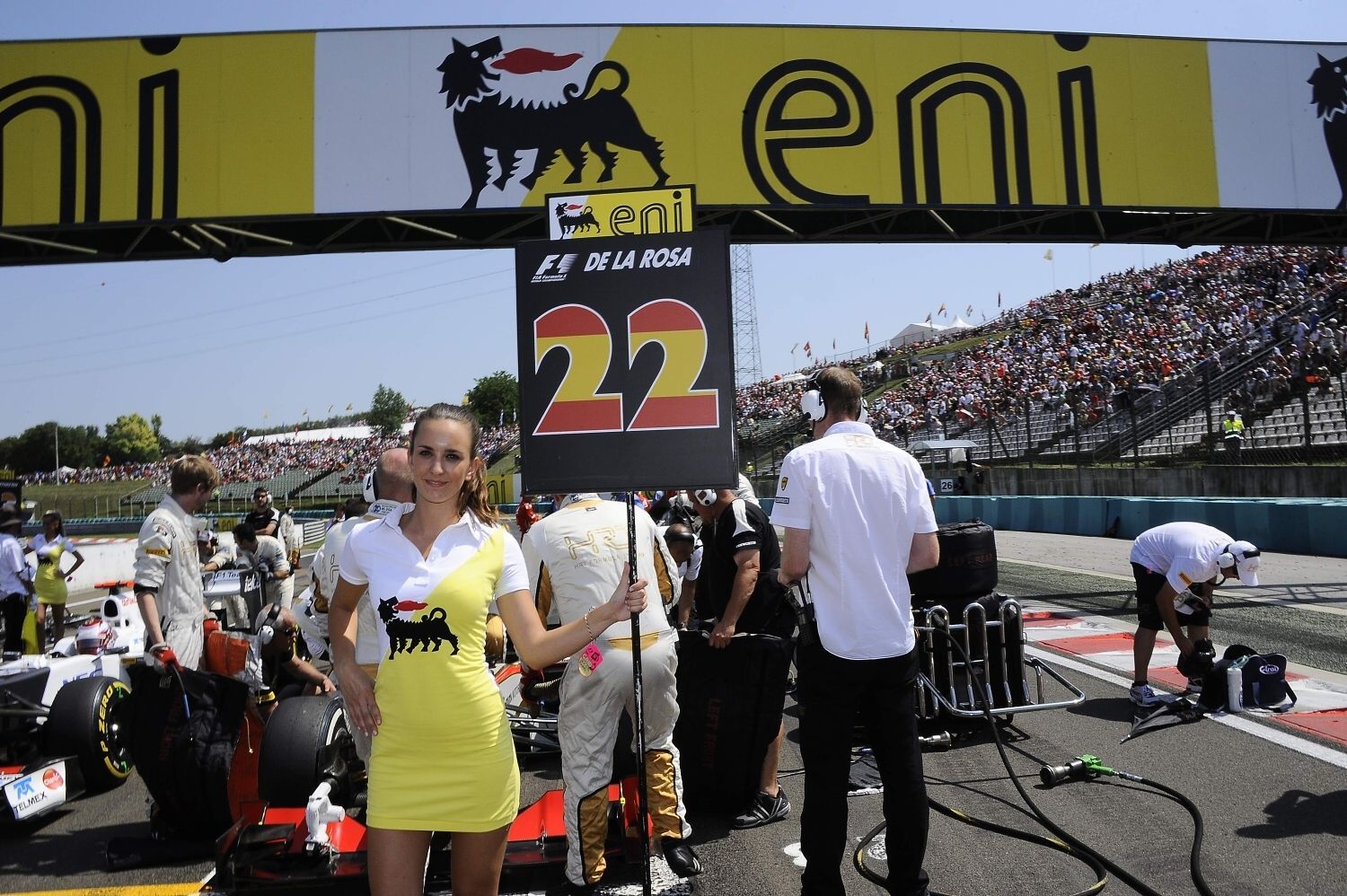HRT, grid girl