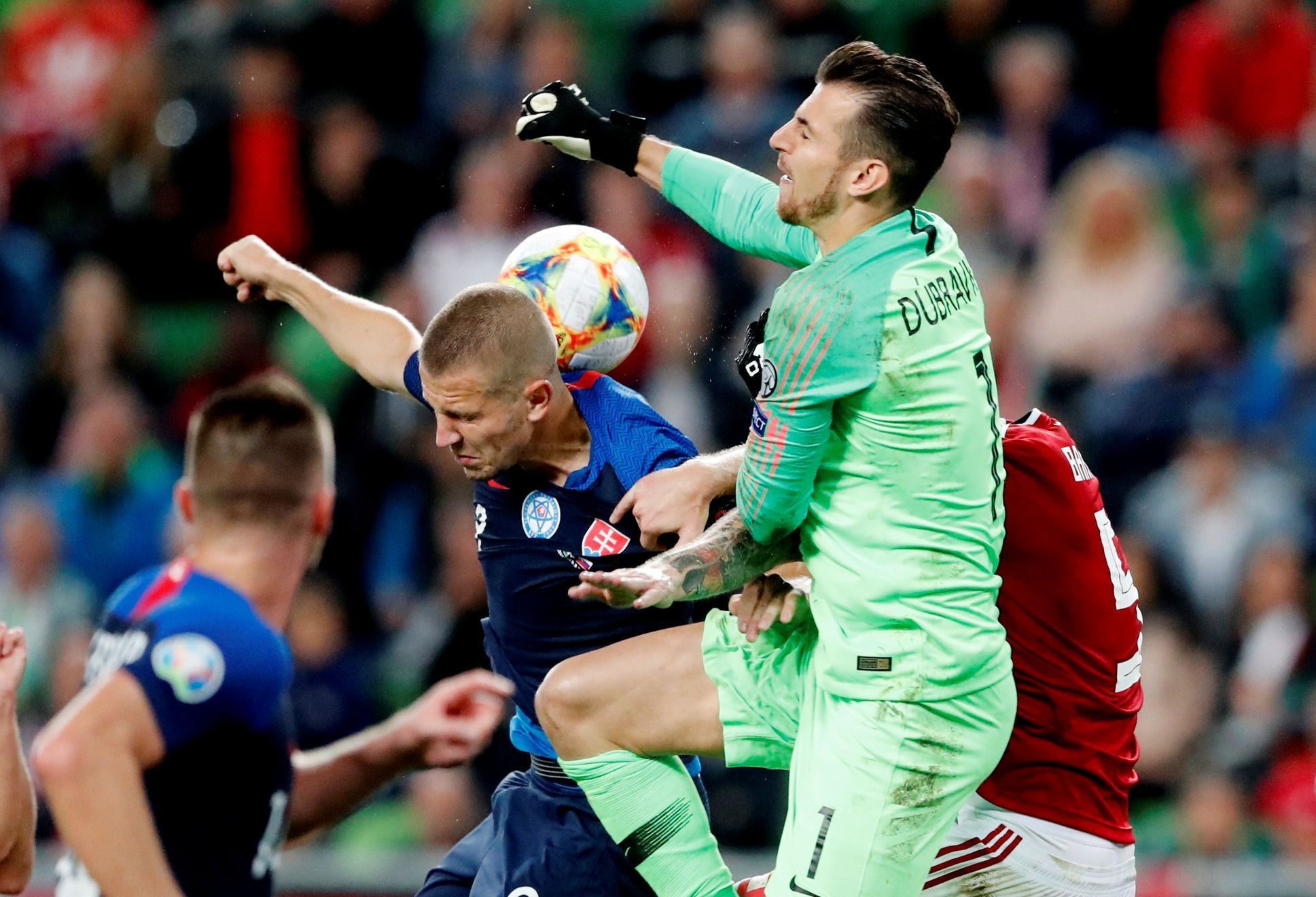 fotbal, kvalifikace ME 2020, Maďarsko - Slovensko, brankář Slovenska Martin Dúbravka