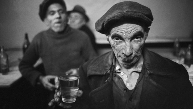 Pražská Leica Gallery vystavuje fotografie špičkového fotožurnalisty Ara Gülera.