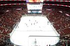 Prázdné tribuny, ticho. Na NHL v noci přišlo 7311 diváků