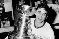 Legendární hokejista a zakladatel hráčských odborů Lindsay zemřel v 93 letech