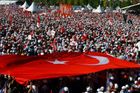 Utíkají před Erdoganem, ale uspěje jen zlomek z nich. Počet tureckých žádostí o azyl v Česku roste