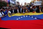 Venezuela v krizi. Řada států uznala Guaidóa za prozatimního prezidenta. Včetně Česka