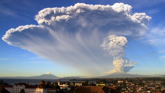 Chilská sopka Calbuco nečekaně vybuchla. Poprvé od 60. let a hned dvakrát.
