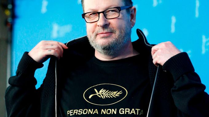 Lars von Trier přijel už letos propagovat Nymfomanku na Berlinale. Tam ale neřekl novinářům ani slovo.
