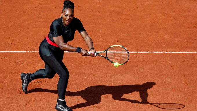 Serena Williamsová a Kristýna Plíšková po utkání na kurtu Philippa Chatriera.