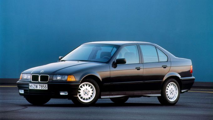 BMW 3 E36 - výjimečné auto, které má i dnes velkou cenu, pokud ho předchozí majitelé uchránili před tuningem.