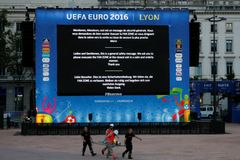 Fotbalové Euro je tu. Sportovní svátek mohou narušit stávky, chuligáni i teroristé