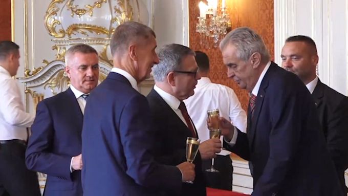 Prezident Miloš Zeman jmenoval Lubomíra Zaorálka ministrem kultury