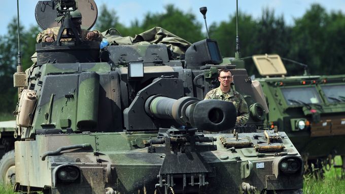 Vojenské cvičení NATO Anakonda 2016 v Polsku.