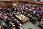 Britský parlament byl rozpuštěn, poslanci se znovu sejdou až po prosincových volbách