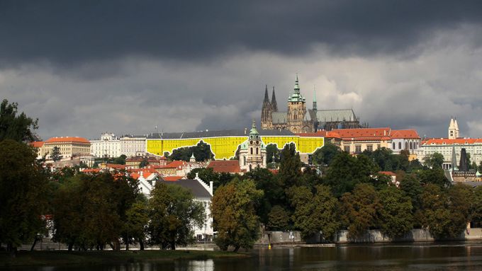 Vizualizace lešení kolem Pražského hradu