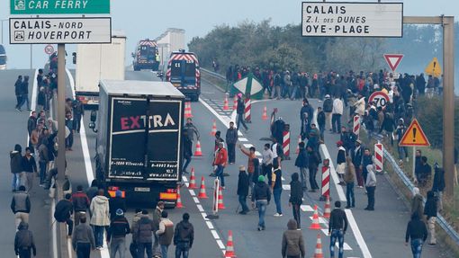 Migranti v Calais, Francie, 3. října 2015