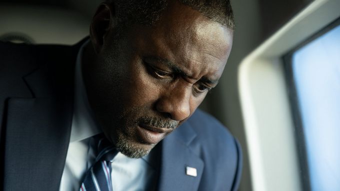 Film Dům plný dynamitu je k vidění na platformě Netflix od 24. října 2025.