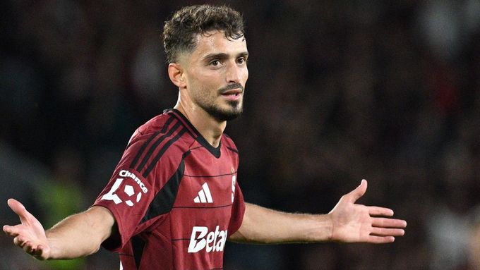 Útočník pražské Sparty Albion Rrahmani při utkání se Zlínem