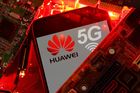 Rizikovost dodávek 5G sítí mají řešit primárně operátoři, říká studie placená Huawei