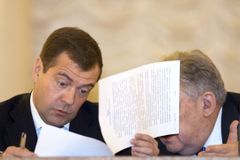 Medveděv vypustí předvolební televizní debaty