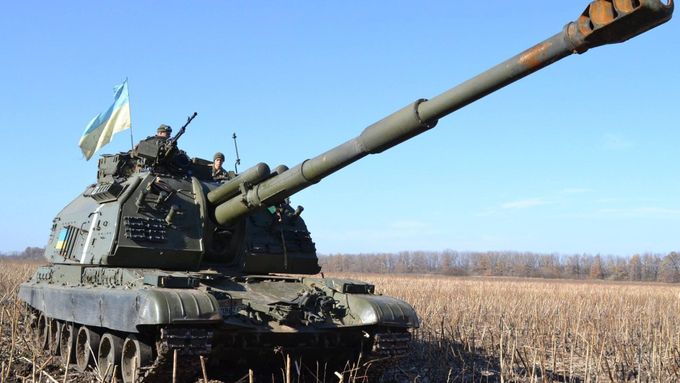 Foto: Tanky či houfnice. Dělostřelectvo v ukrajinské válce
