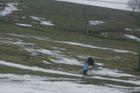 Lidé kvůli teplému počasí lyžování na Šumavě vzdali