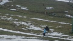 Obleva - tání - sníh - lyžování - vlek - sjezdovka - skiareál