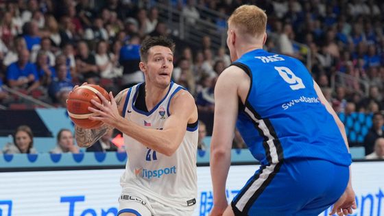 Vít Krejčí v zápase ME v basketbalu 2025 proti Estonsku