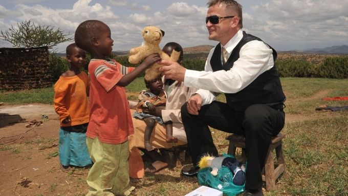 Jiří Pergl, zakladatel nadačního fondu One More Day For Children v Keni