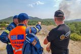 V posledních dnech bylo při požárech v Řecku zraněno 60 hasičů.