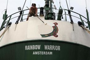 Legendární loď Greenpeace, Rainbow Warrior II, jde do výslužby