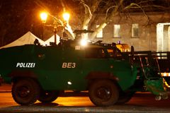 Silvestr 2017: Paříž bude hlídat tisíce policistů, v Berlíně zavedou zónu pro ženy