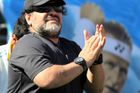 Maradona se zlobí. V Brazílii ho nepustili na stadion