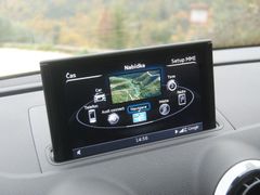 Multimediální systém nabízí mnoho funkcí