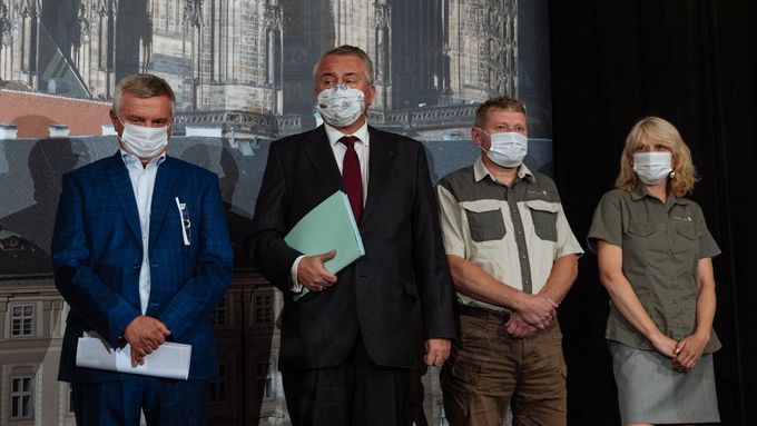 Kancléř Vratislav Mynář na podporu Baláka uspořádal loni na Hradě tiskovou konferenci. Zastává se ho i prezident Miloš Zeman.