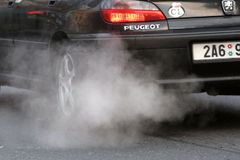 Varování: V Česku je 2x víc skleníkových plynů z aut