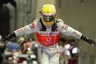 Hamilton ovládl VC Singapuru. Vettel ztratil naději