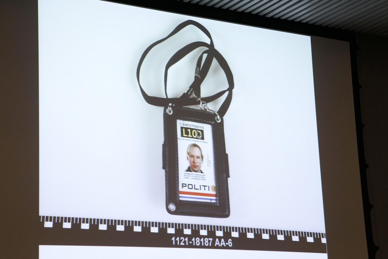 Němí svědci Breivikova vraždění