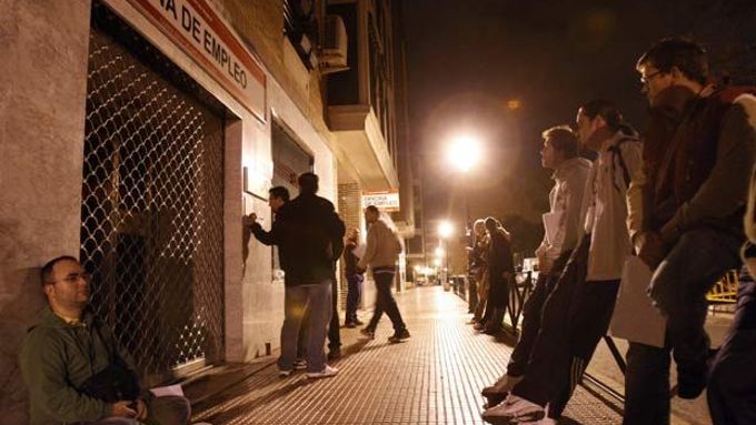 Španělsko se potýká s téměř dvacetiprocentní nezaměstnaností. Růžové nejsou ani vyhlídky jeho bank.