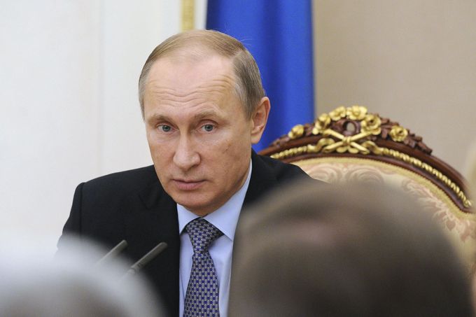 Ruský prezident Vladimir Putin během zasedání bezpečnostní rady státu.