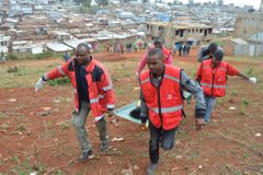 Nejméně 47 mrtvých a desítky zraněných. V Keni se po vytrvalých deštích protrhla přehrada