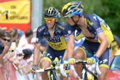 Contador děkoval Kreuzigerovi, stáj ale dále věří Španělovi