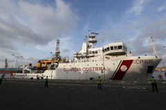 Italská pobřežní stráž zachránila ve Středozemním moři 782 migrantů
