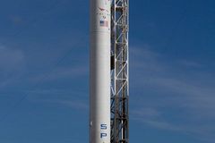 SpaceX po dvou měsících poslal do kosmu raketu Falcon 9