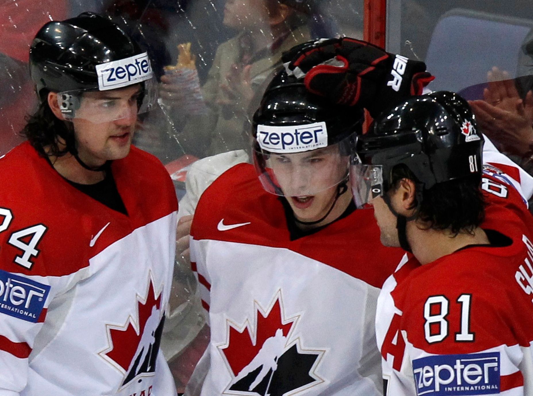 Benn, Nugent-Hopkins a Sharp v utkání Kanada - Francie