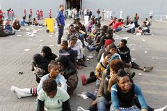 Italské námořnictvo u Libye zachránilo na 3000 uprchlíků