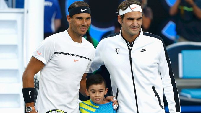 Rafael Nadal a Roger Federer. V Indian Wells na sebe rozhodně nenarazí až ve finále.
