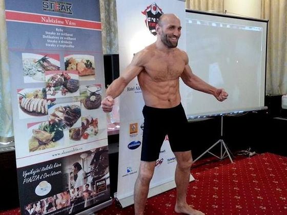 STARTOVNÍ LISTINA MMA ARÉNA 3 Vážení - MMA Aréna 3 (Petr "Monster" Kníže"