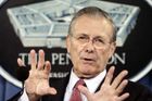 Ministr obrany USA Rumsfeld rezignoval