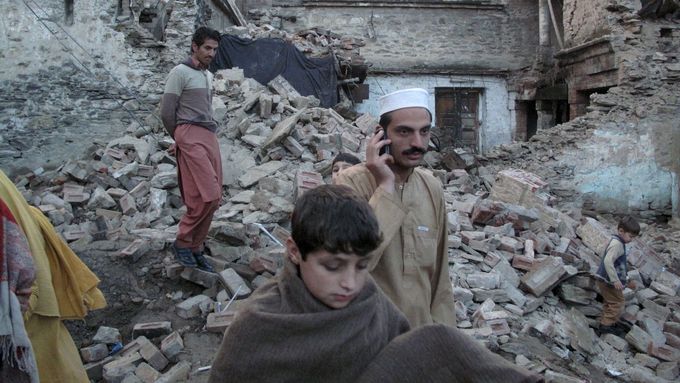 Následky zemětřesení v Afghánistánu.