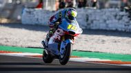Filip Salač na motocyklu Moto2 týmu Gresini Racing při VC Valencie 2023