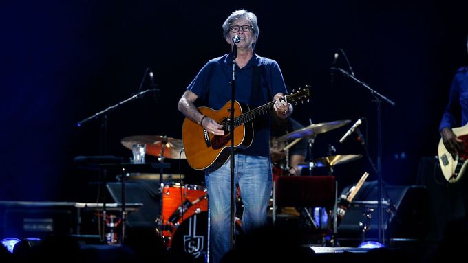 Eric Clapton během svého koncertu v pražské O2 areně v březnu 2013.